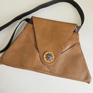 Handbagz and Gladragz Caught In A Trap Shoulder Bag Purse Leather Brown Triangle